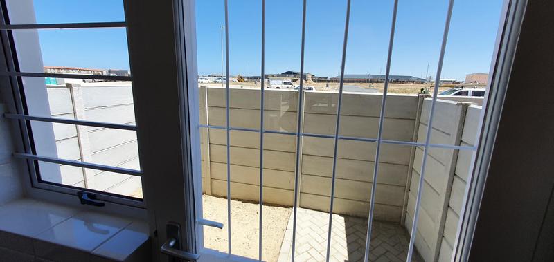 To Let 2 Bedroom Property for Rent in Rivergate Western Cape